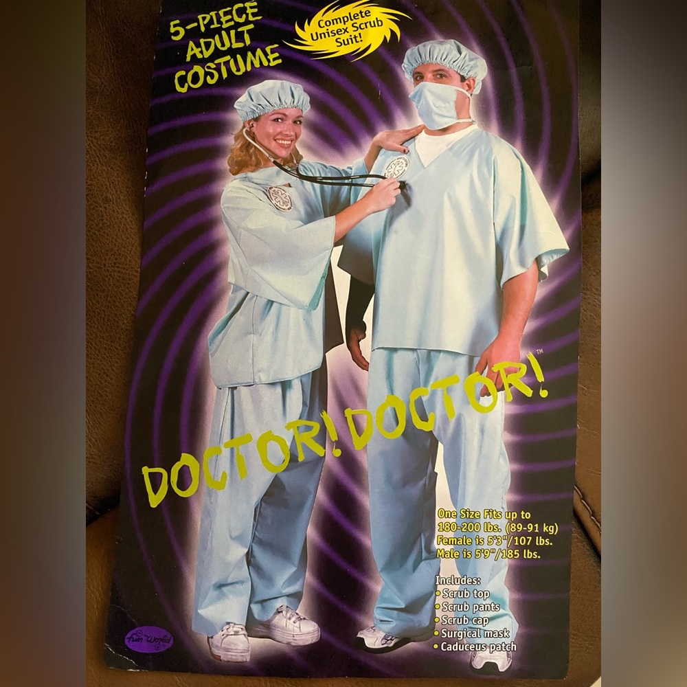 Doctor! Doctor! Complete scrub suit perfect for 🎃 halloween 👻